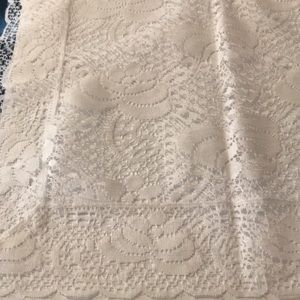 Table Runners/Mat Doilies Lace Set of three